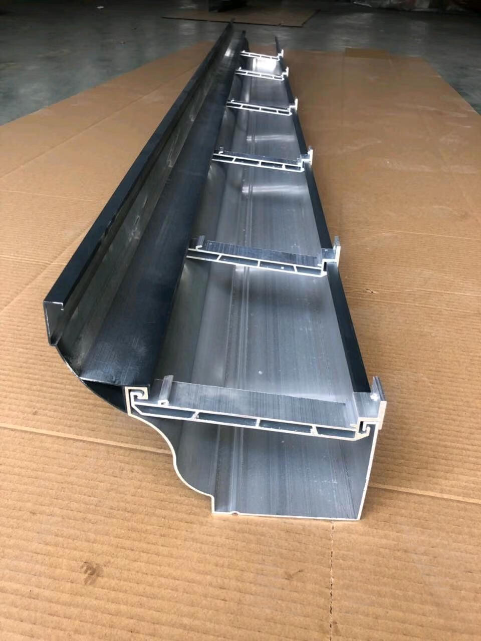 【云南德宏成品檐沟 彩铝天沟排水槽 k型天沟落水管】价格